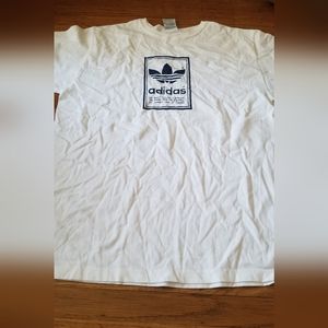 Adidas Tshirt